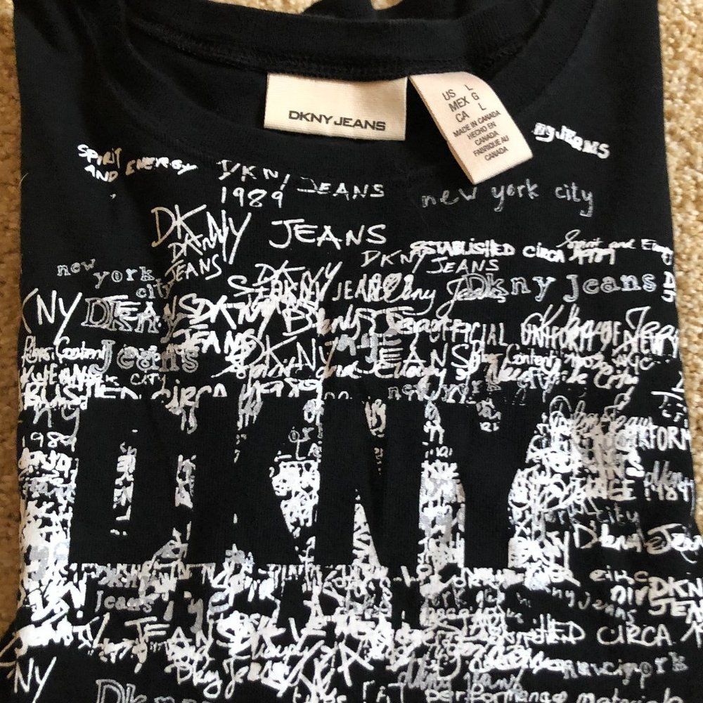 DKNY Black T-shirt, size men's large
